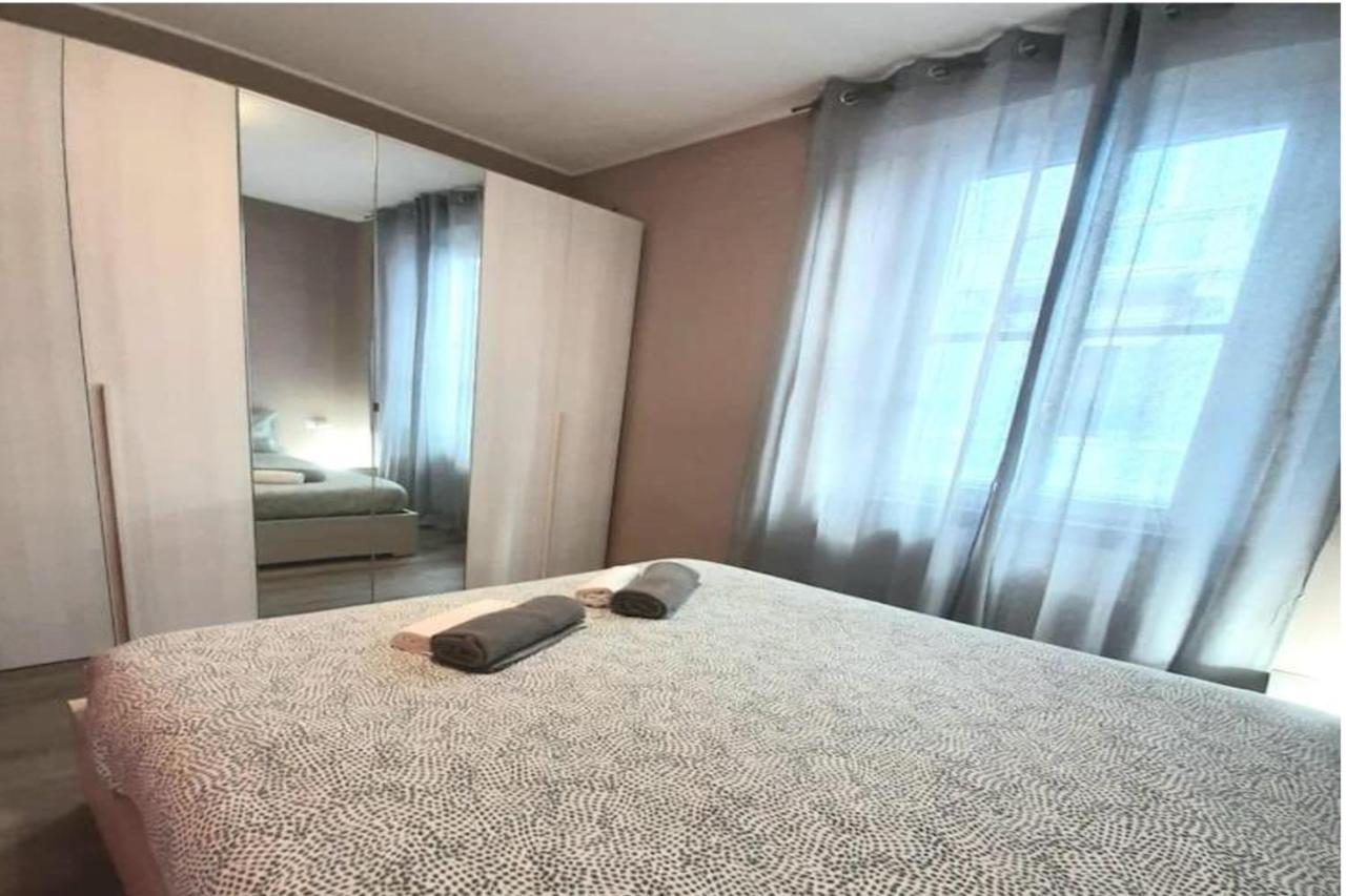 Appartamento In Centro A Milano Con A/C & Wi-Fi Luaran gambar